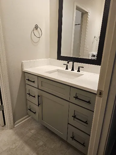 Bathroom cabinets and countertops installation near me 